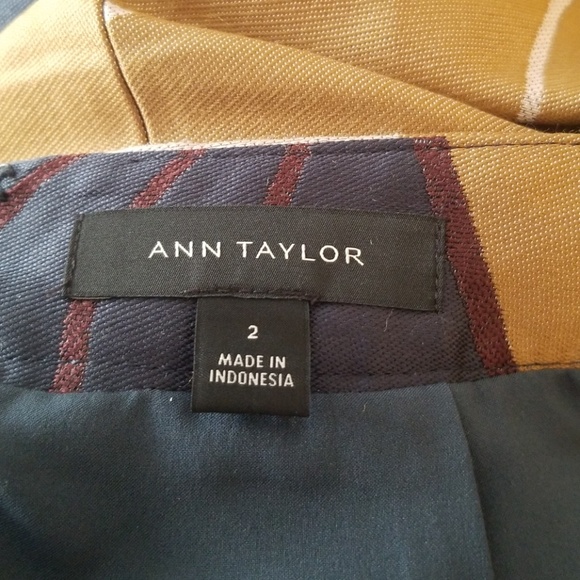 Skirt - Picture 2 of 2